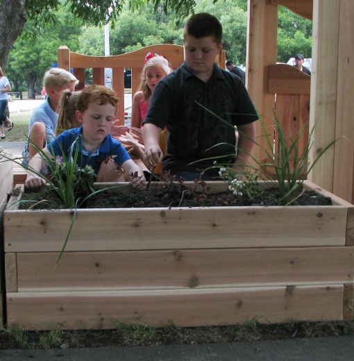 4-garden-planter